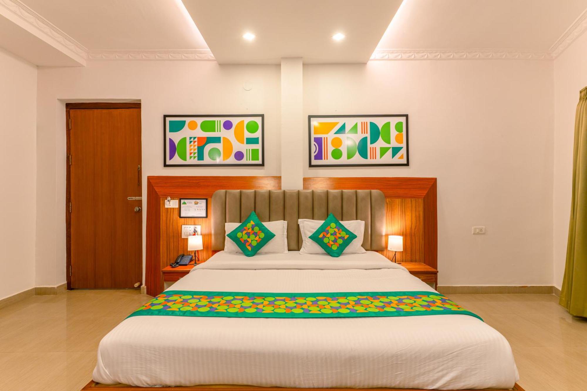 Treebo Regalia Comforts, 15 Mins From Abbey Waterfall Hotell Madikeri Exteriör bild