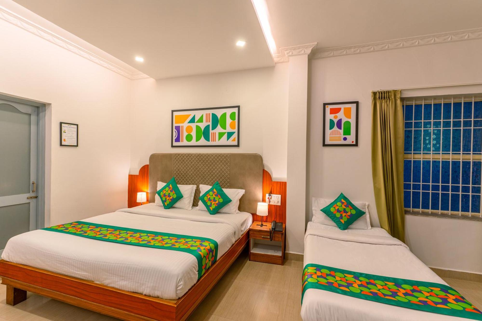 Treebo Regalia Comforts, 15 Mins From Abbey Waterfall Hotell Madikeri Exteriör bild